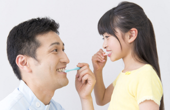 小さいころからの習慣がお子さんのお口の健康を守ります